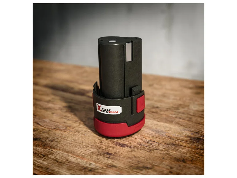 PARKSIDE® Scie sauteuse + batterie + chargeur + lames universelles