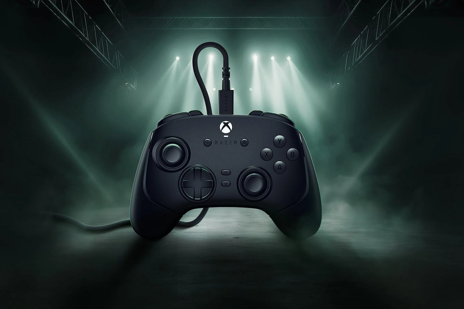 Razer – Wolverine V3 Tournament Edition – Kablet Controller til Xbox & PC – Sort